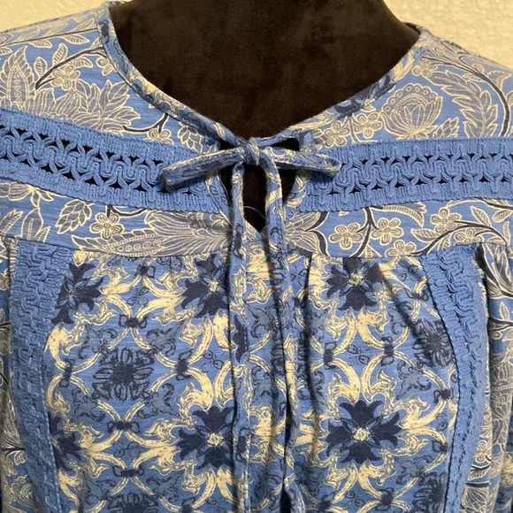 ND NEW DIRCTION - Picture 2 of 7